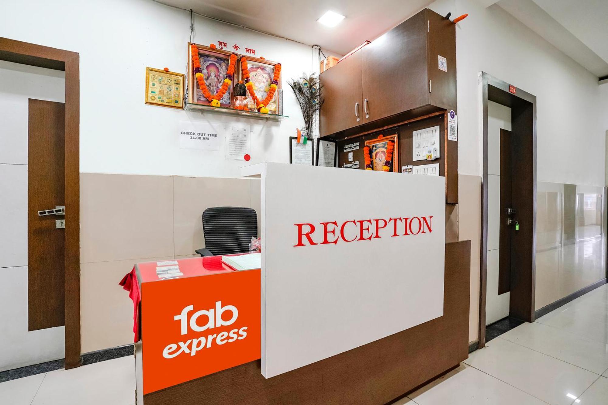 Fabexpress Sai Lodging - Nashik Railway Station Deolāli Extérieur photo